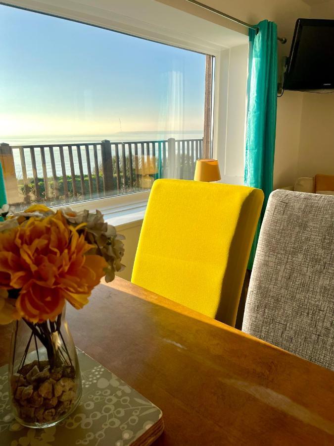 Sunset Sea View Chalet With Hot Tub Torpoint Eksteriør bilde