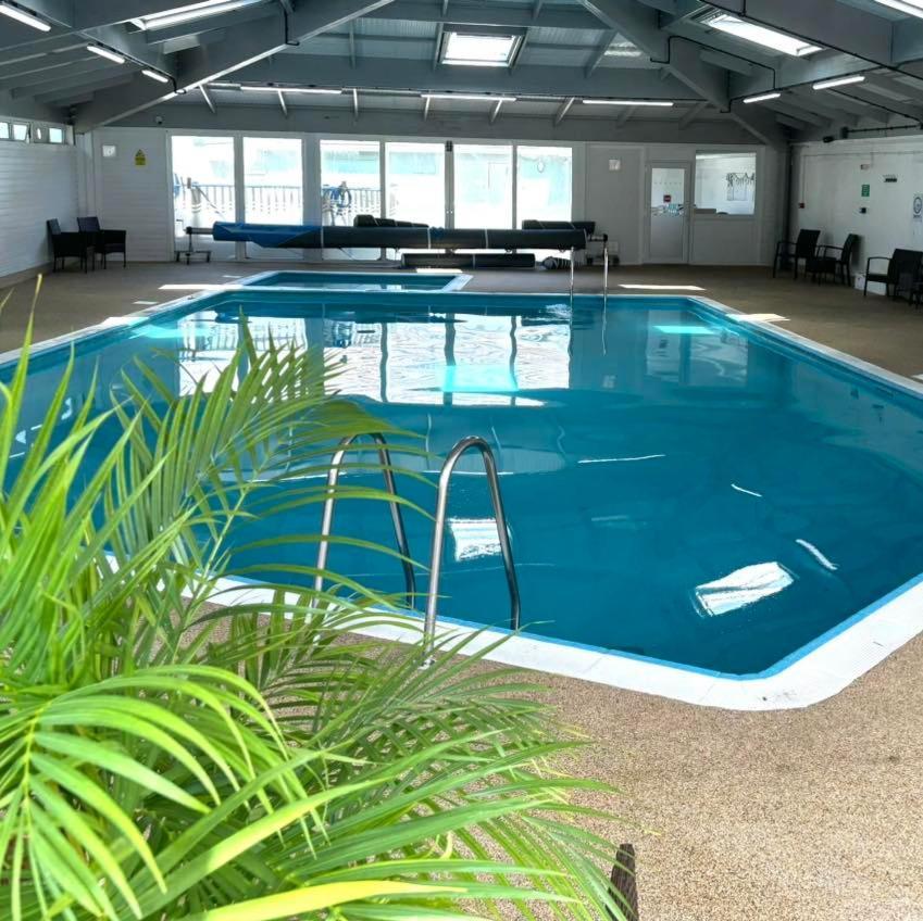 Sunset Sea View Chalet With Hot Tub Torpoint Eksteriør bilde